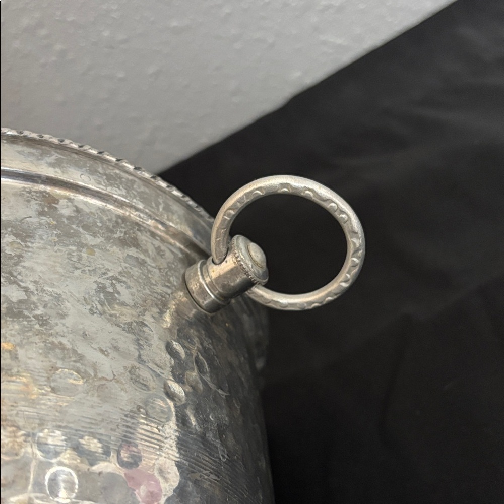 Vintage Hammered Aluminum Ice Bucket - Picture 8 of 11